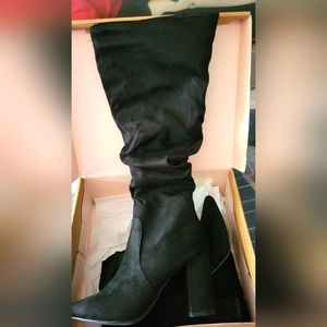 Soft suede to the knee boots